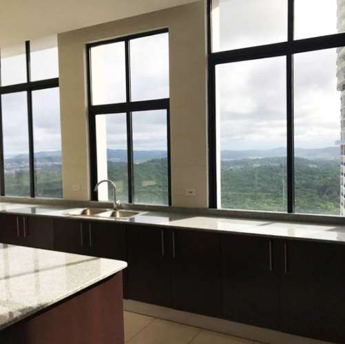 Apartamento en Dos Mares Amplios Espacios Con 4 Recamaras Y 4 Parking - Imagen 3