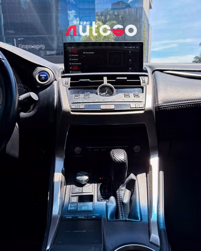 LEXUS NX300h 2018 - Imagen 11