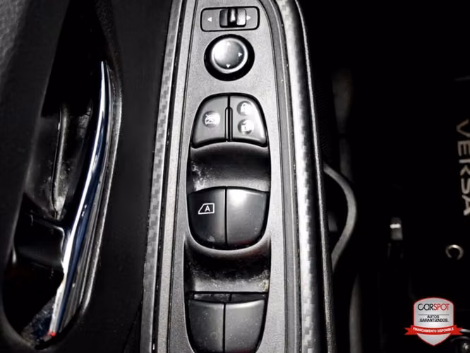 Nissan Versa  2023 Automática ED1621 - Imagen 12