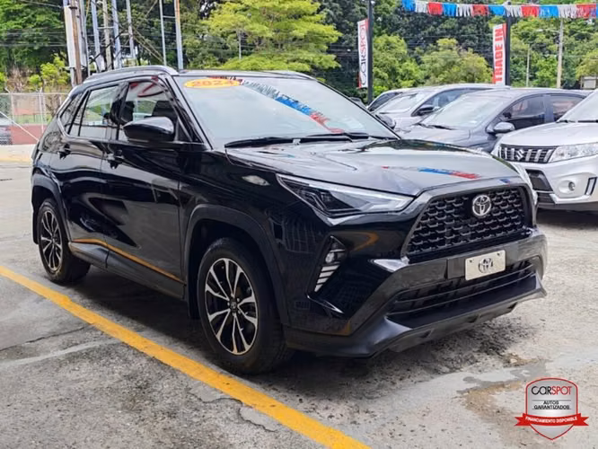 Toyota Yaris Cross 2024 Automática EJ4547 - Imagen 3