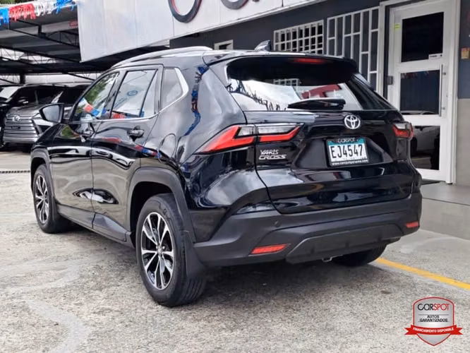 Toyota Yaris Cross 2024 Automática EJ4547 - Imagen 6