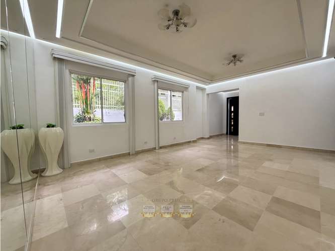 VENTA DE CASA EN BRISAS DEL GOLF REMODELADA
