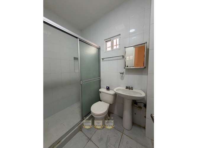 VENTA DE CASA EN BRISAS DEL GOLF REMODELADA