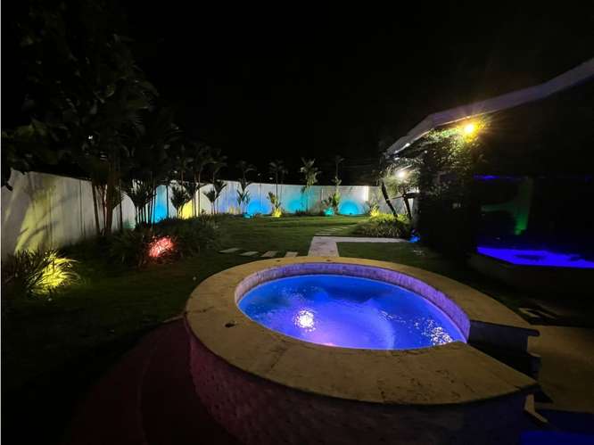 Se  Alquila  Casa con Piscina en Altos del Golf  Amoblada - Imagen 13
