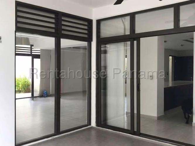 Alquiler de Casa en Panama Pacifico Nativa 375 Mts PD - Imagen 2