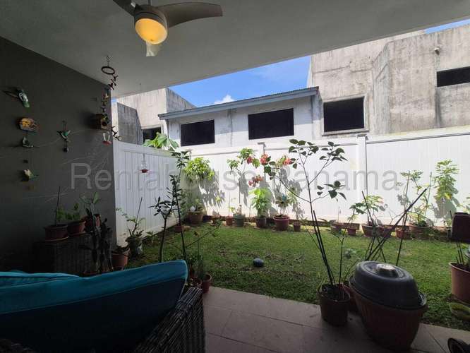 Venta de Casa en Brisas Del Golf Aventura AP2