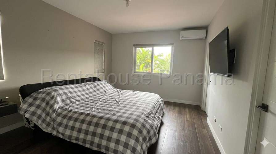 Venta de Casa con Línea blanca en quintas de versalles EC - Imagen 9