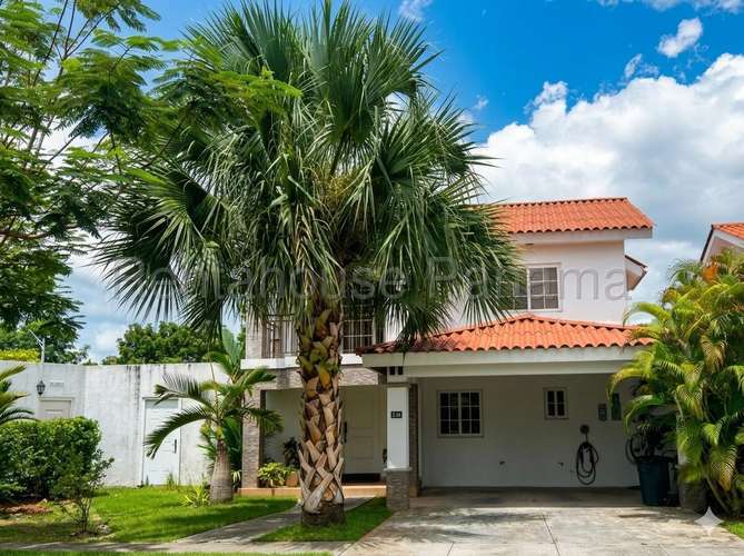 Venta de Casa con Línea blanca en quintas de versalles EC - Imagen 16
