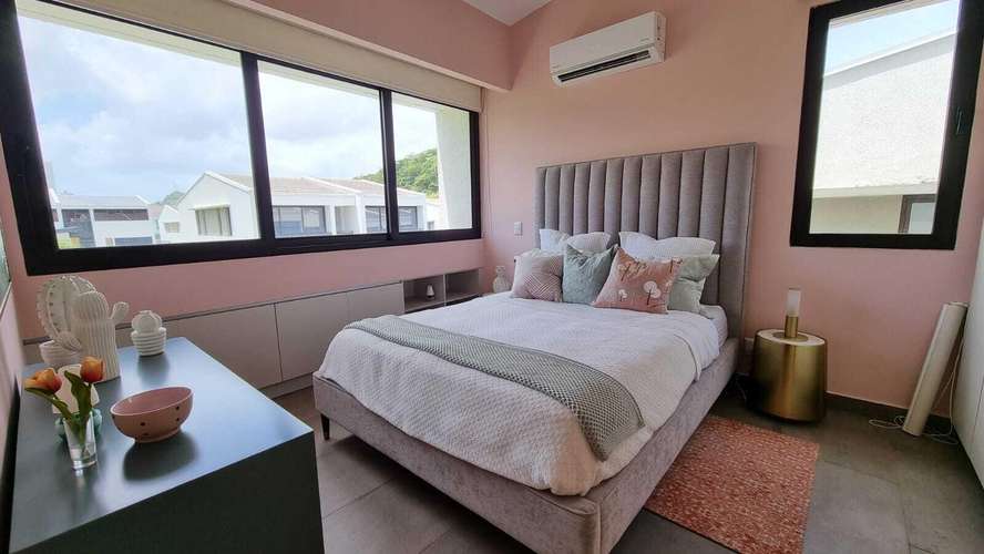 Venta de Casa en Altos de Panama Barrio Alto KF