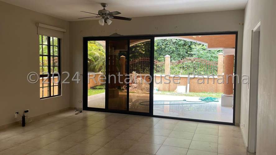 Alquiler de Casa en Clayton Village KF