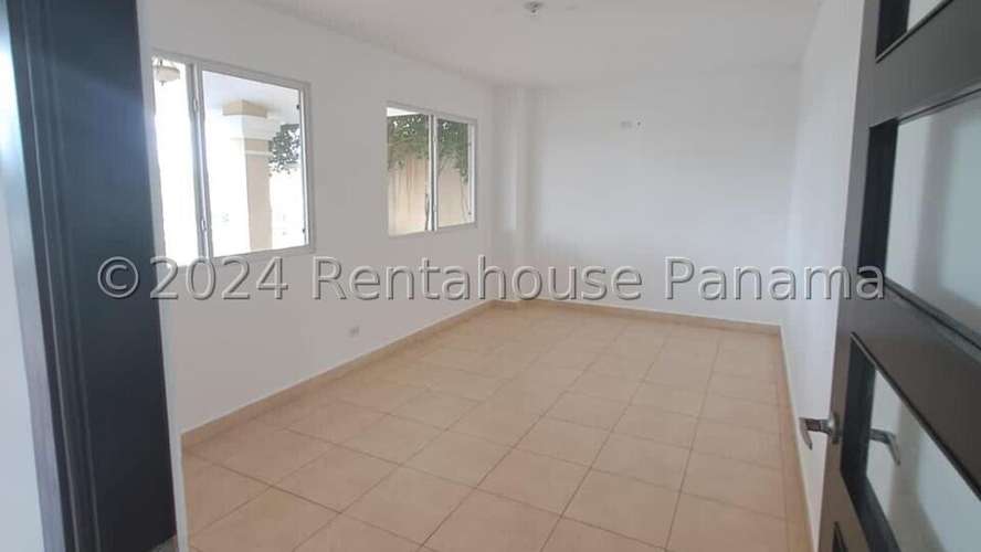 Vendo Casa de 278.40m2 en Brisas Del Golf Villa ALta 24-7965SRZ