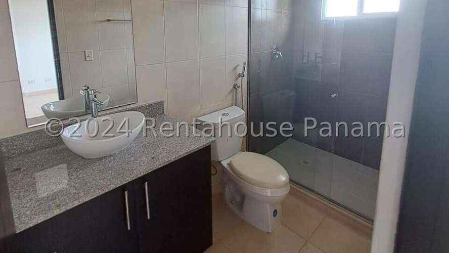 Vendo Casa de 278.40m2 en Brisas Del Golf Villa ALta 24-7965SRZ