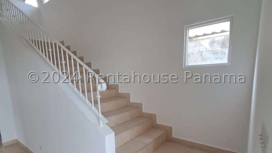 Vendo Casa de 278.40m2 en Brisas Del Golf Villa ALta 24-7965SRZ