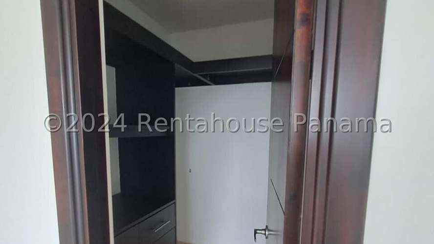 Vendo Casa de 278.40m2 en Brisas Del Golf Villa ALta 24-7965SRZ