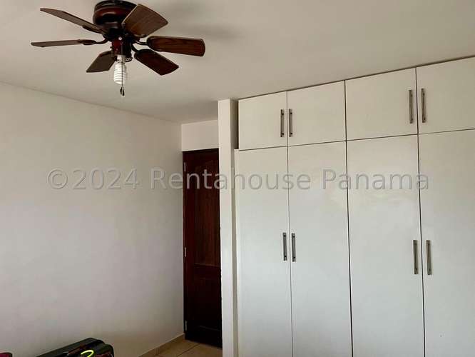 Vendo Casa de 273m2 en Brisas Del Golf 24-8001SRZ