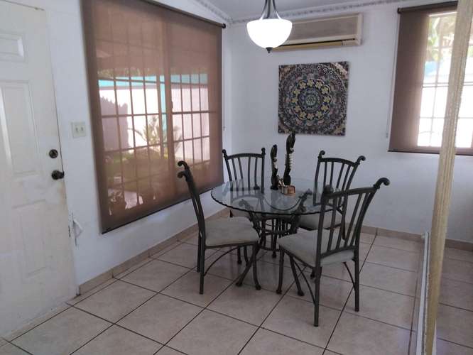 Vendo Casa de 300m2 en Brisas del Golf 25-8300SRZ