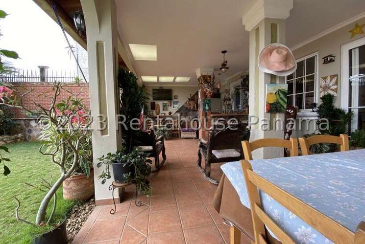 Vendo Casa de 348m2 en Brisas Del Golf Brisas del Pacifico 25-9517SRZ
