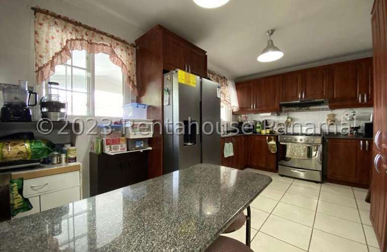 Vendo Casa de 348m2 en Brisas Del Golf Brisas del Pacifico 25-9517SRZ