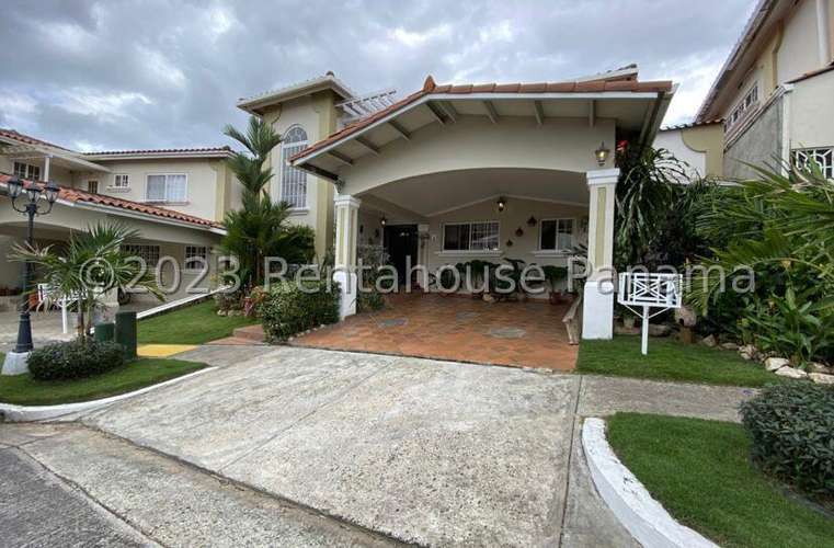 Vendo Casa de 348m2 en Brisas Del Golf Brisas del Pacifico 25-9517SRZ
