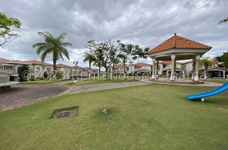 Vendo Casa de 348m2 en Brisas Del Golf Brisas del Pacifico 25-9517SRZ