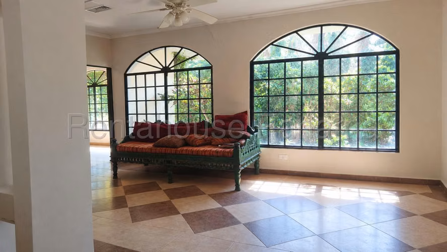 Casa en Alquiler en Albrook 692.27 m² LR
