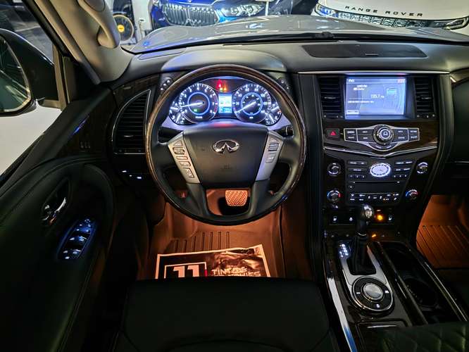INFINITI QX80 2017 
