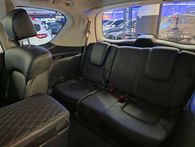 INFINITI QX80 2017 