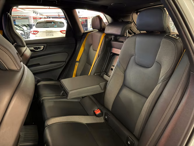 VOLVO XC60 T8 POLESTAR ENGINEERED EXTENDED RANGE 2022 - Imagen 16