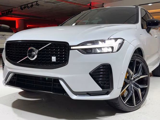 VOLVO XC60 T8 POLESTAR ENGINEERED EXTENDED RANGE 2022 - Imagen 3