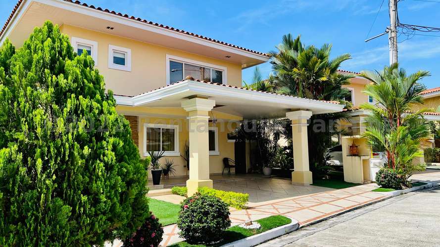 Venta de Casa en Brisas Del Golf Villa Alta | Solo Cliente Directo LFC