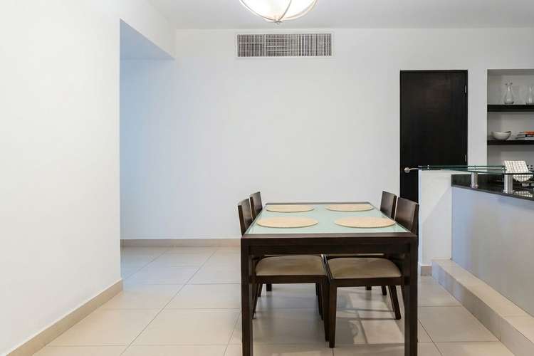 Apartamento en Avenida Balboa I con Balcón y Vista al mar - Imagen 9