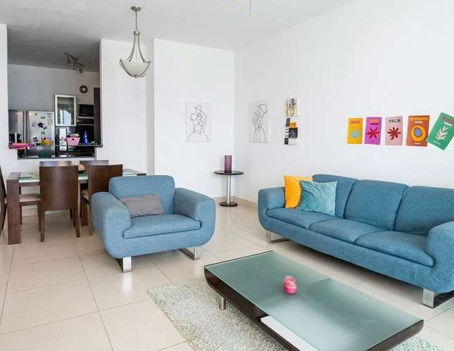 Apartamento en Avenida Balboa I con Balcón y Vista al mar - Imagen 1