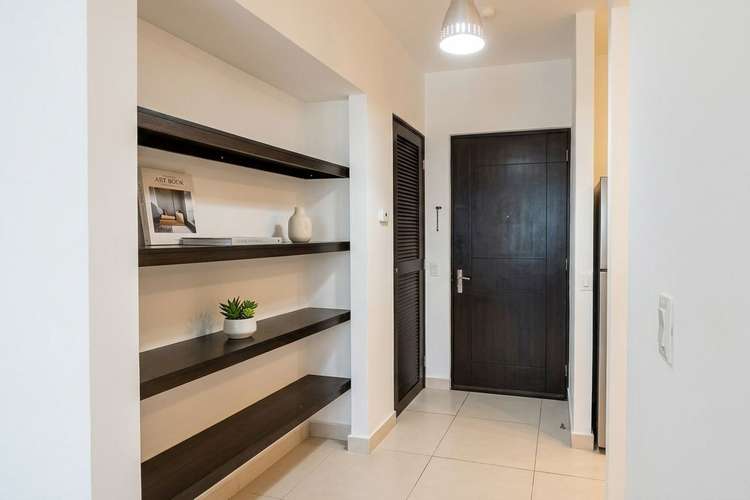 Apartamento en Avenida Balboa I con Balcón y Vista al mar - Imagen 11