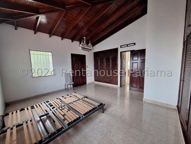 ALQUILER DE CASA EN EL DORADO  - Imagen 14