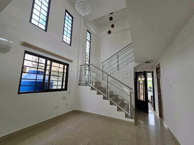 Alquiler de Casa en Milla 8 27MGO2834 - Imagen 3