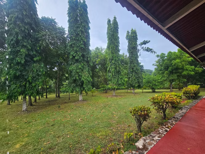 2 Hectáreas de Terreno con Residencia Estilo Villa, Ideal para Inversión Recreacional - Imagen 8