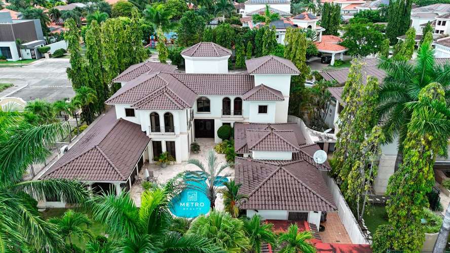 Lujosa Casa en Venta Balmoral Costa del este - Imagen 19