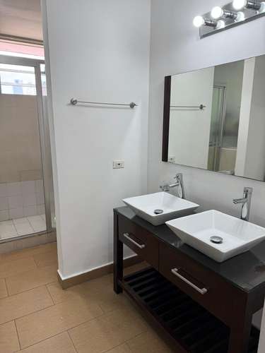Apartamento en El Cangrejo I con amplios espacio y ubicación premium - Imagen 19