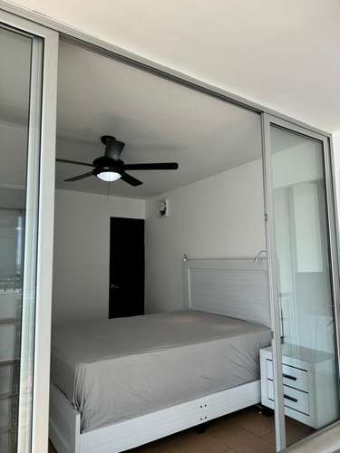 Apartamento en El Cangrejo I con amplios espacio y ubicación premium - Imagen 8