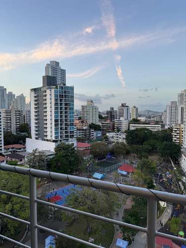Apartamento en El Cangrejo I con amplios espacio y ubicación premium - Imagen 2