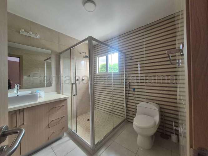 Venta de Casa en Brisas Del Golf Aventura NS