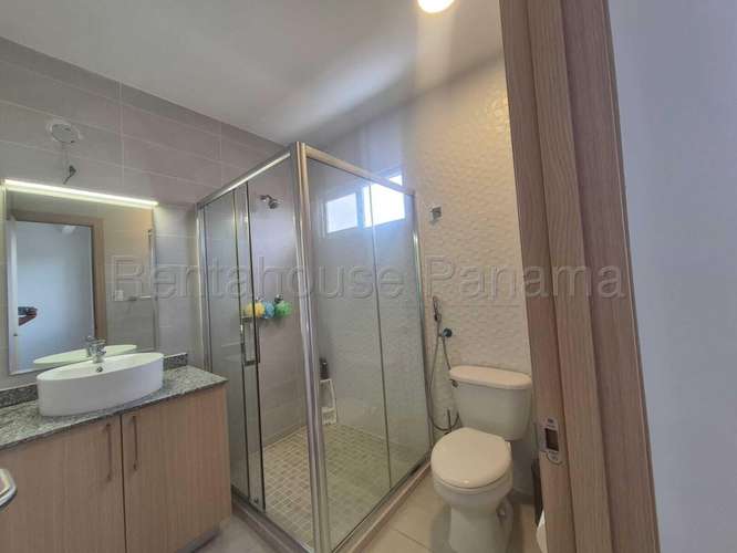 Venta de Casa en Brisas Del Golf Aventura NS