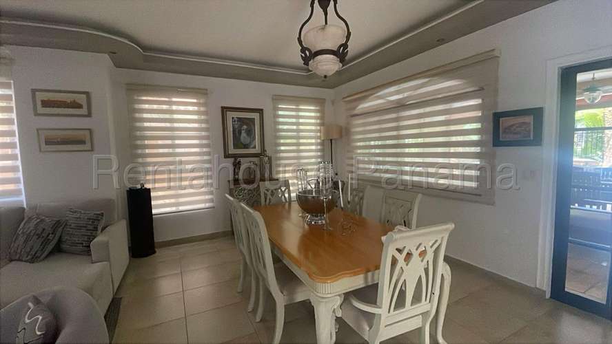Alquiler de Casa en Clayton Village NS