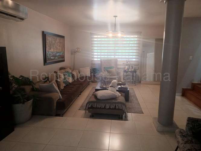 Alquiler de Casa en Altos de Panamá 26MGO2783 - Imagen 2