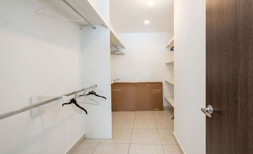 Apartamento en El Cangrejo I con balcón y ubicación premium - Imagen 9