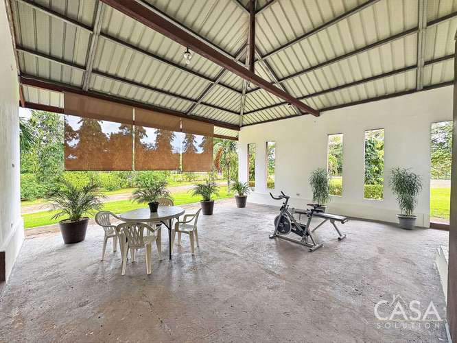 Casa de 4 Hab en Venta en San Pablo Viejo, Chiriquí conTerreno de 3,000 m² - cs id: 346294