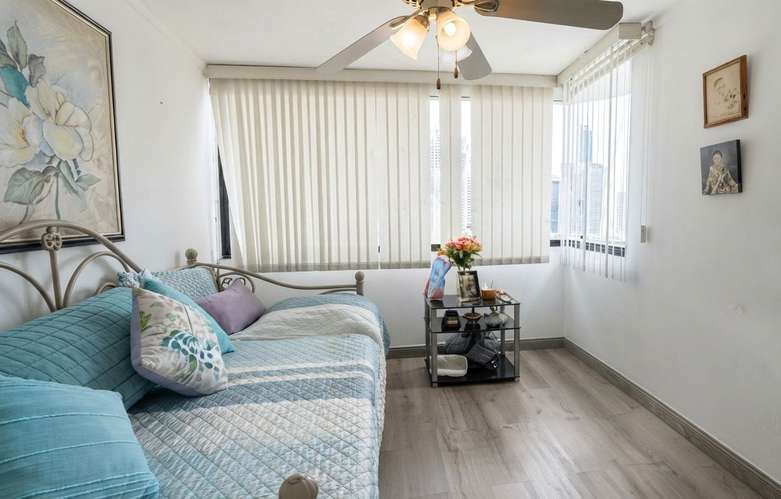 Apartamento en Punta Paitilla I con balcón y 2 parking - Imagen 13