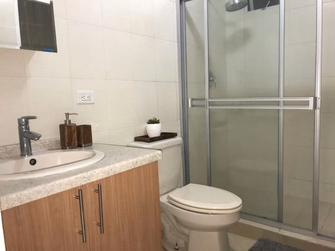 Apartamento Amoblado en Albrook, Ciudad de Panamá – Todos los Servicios Incluidos - Imagen 8