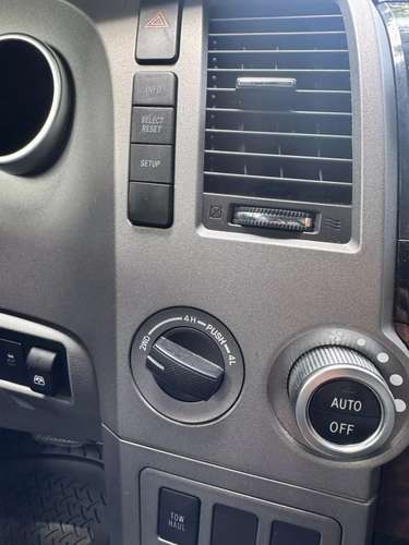 TOYOTA TUNDRA PLATINUM 2013 $15.900 - Imagen 17