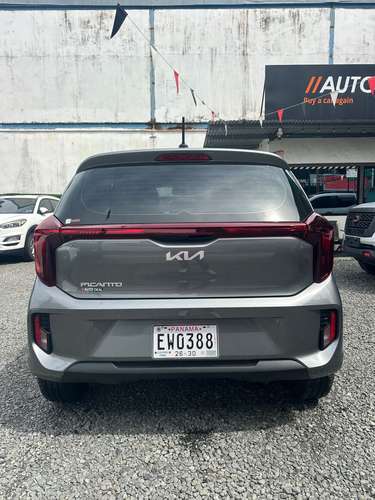 KIA PICANTO AÑO 2027 AUTOMÁTICO COMO NUEVA